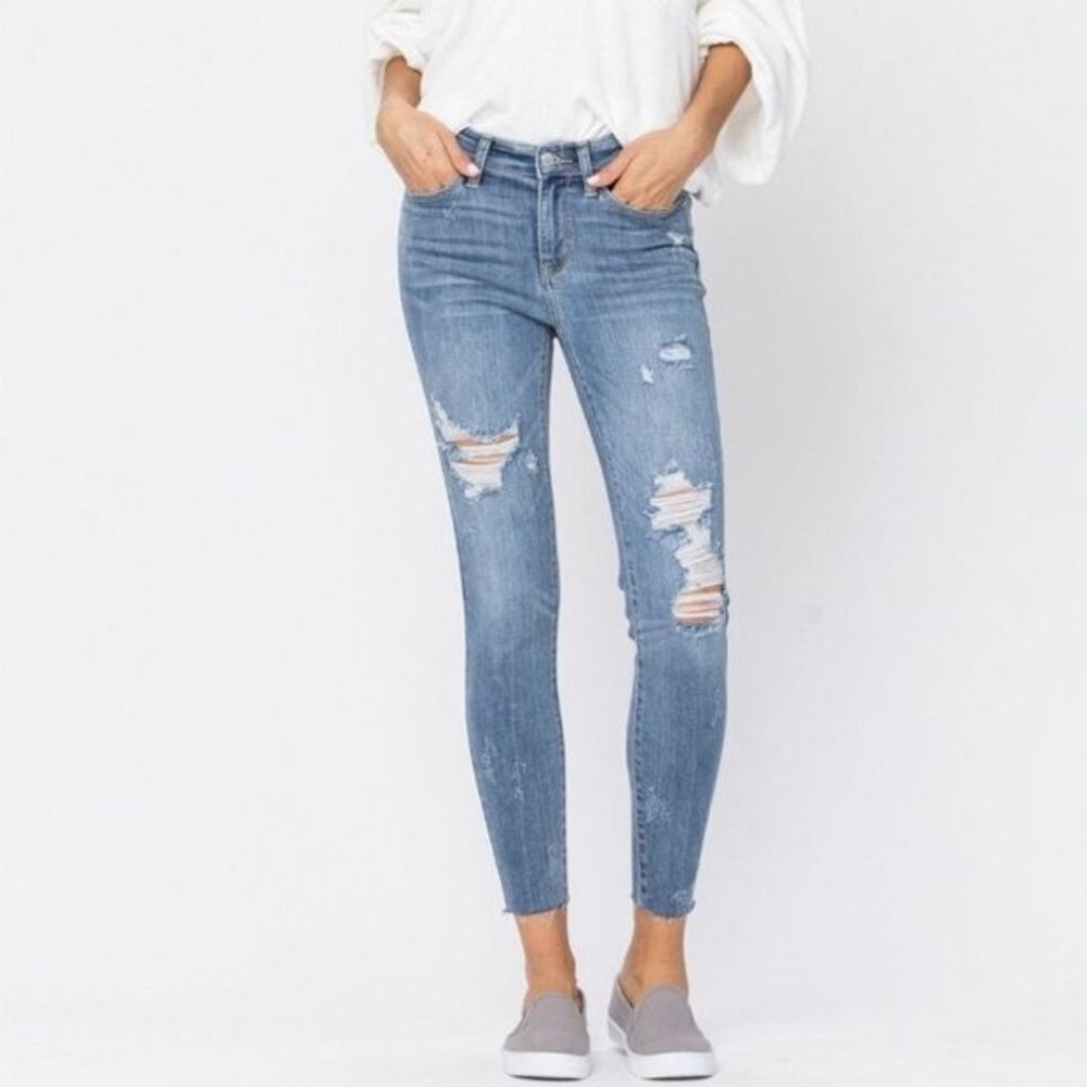 Judy Blue Dark Wash Skinny Fit Raw Hem Distressed Jeans 7/28